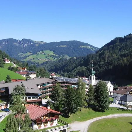 In Wildschoenau By Schatzberg Lift * 아우파흐